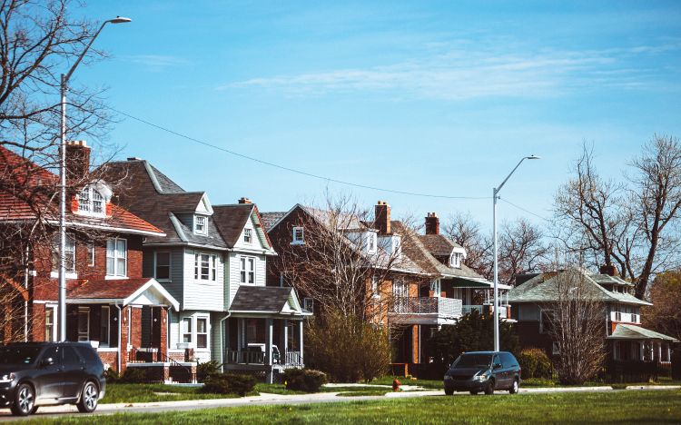 A picture of a neighborhood