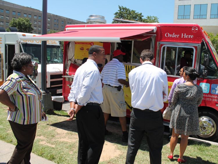 A food truck in Washington D.C. Photo Credit: Elvert Barnes