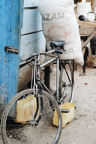 BikeTransportingCrop