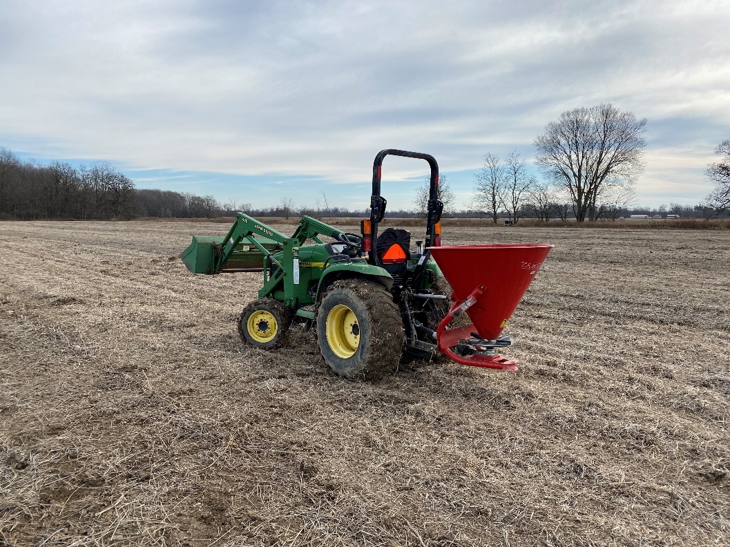 Photo of a tractor in a field without flowers